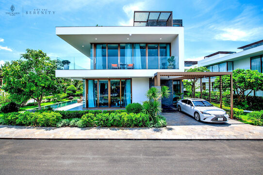 Front Villa Serenity